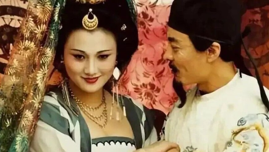 K总官宣与女友结婚,澳门2025年管家婆正版资料,精准解释落实及其象征意义_网红版V7.30